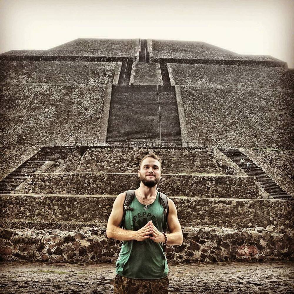 Meet your Posher, Yev